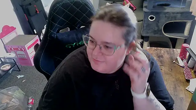 BBW-QUEENIE
