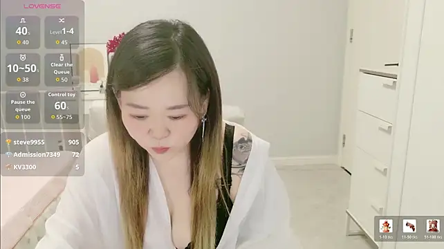 TianTian512 - 谁能满足我。看看腿呀