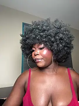 WomanNextdoor1 - Make this pussy scream 🙀🍑 daddy
