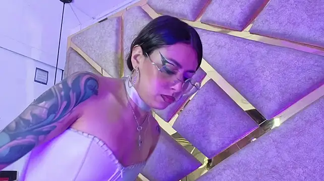 Violeta_munss - SUCK MY FEET + LOT SALIVA