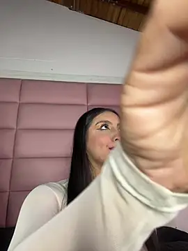 AmaranttayLunay - finger in pussy 💦
