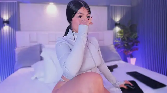 ValeriaGarcia - control lush x5 min + fingers in my puss