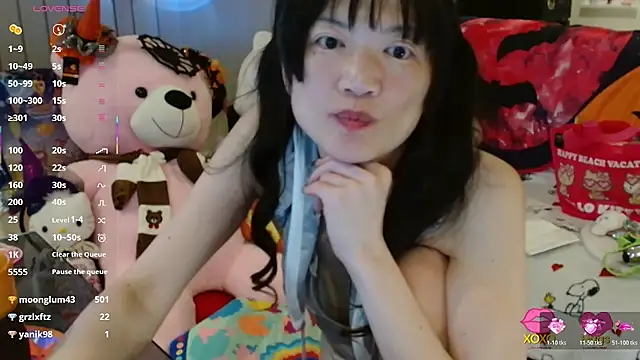 SilViAjpn - Flash tits