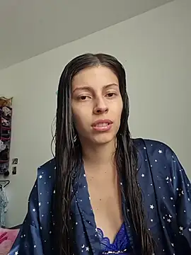 IrisBound - Shower