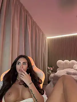 LunaBex - pussy piercing