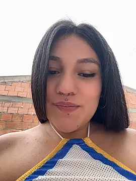 Emily_Gomezz - Play pussy with dildo