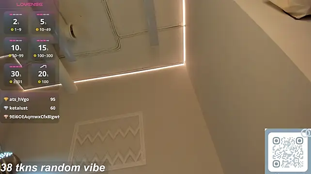 Chloee_White - slap ass hard in doggy