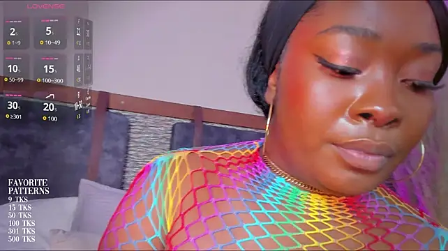 Zoe_23_ - tits out
