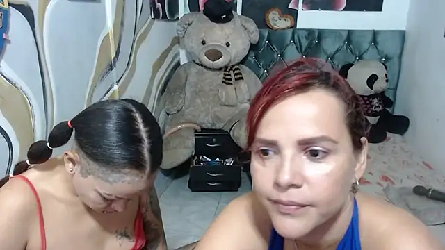 Manzanahot9 - 69 naked and squirt .kiss hot and finger