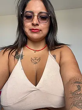 Sarah-917 - Show your tits and bounce ❤️