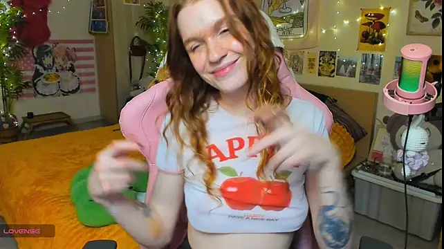 Sunny_Elly - im make wet 💦 massaging tits