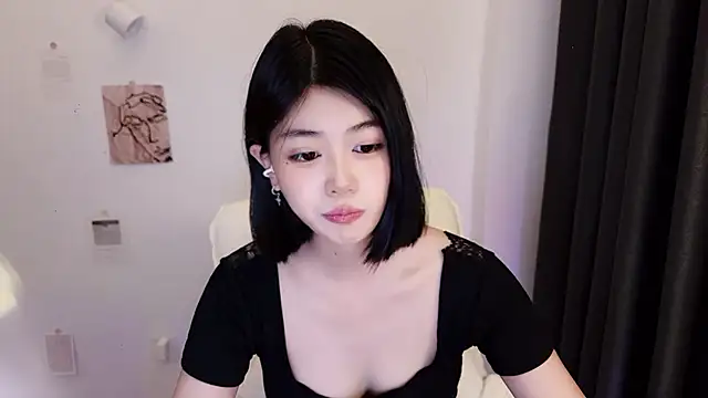 Kitteovo - 诱惑舔肩