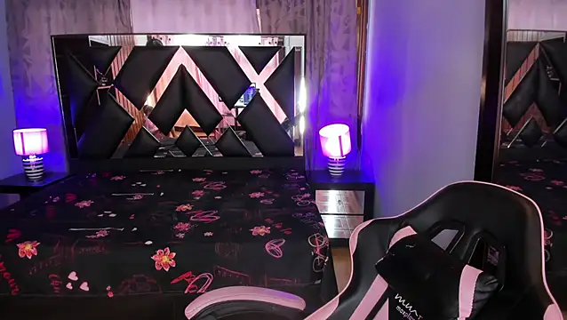 Linda4Petite