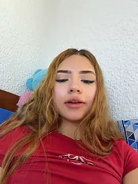 ChloeCollins__ - PUSSY FINGERING FIRST SQUIRT