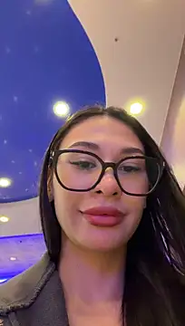 Aria51 - make my ass RED with spanks omgg