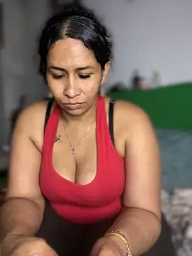 Carola-Ross - Dildo in my pusy 🍌🌸