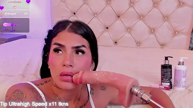 Preetty_Moon - FUCK PUSSY HARD WITH DILDO