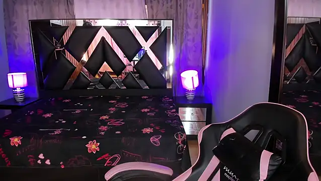Linda4Petite
