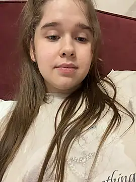 HornyGirlH - SHOW TITS