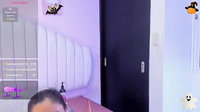 Lisa_milf_ - manos el cabello