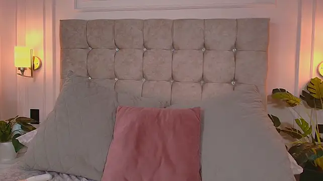 CandyLips_4 - spank ass x25