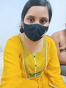 Your___Riya - Pussy flash in public 😘😘🥰