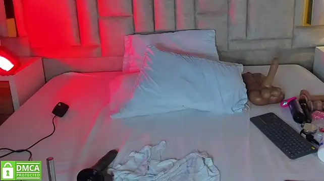 Miss_Abigail_ - RIDE DILDO BBC 😵💥🖤