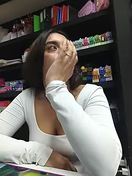 MissNyraSecret - Off top in public in store