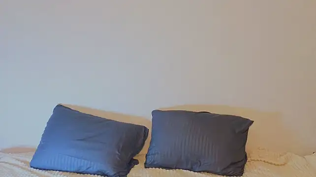 Helga_Muller - squeeze my tits