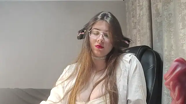 SelectedBrig - Tease my boobs <3