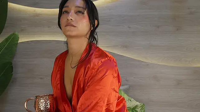 Naomi_Aoki - DOGGY PUSSY WITHOOT PANTIES