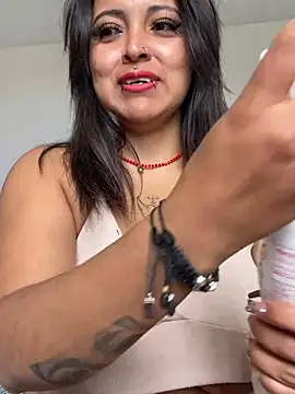 Sarah-917 - Show your tits and bounce ❤️