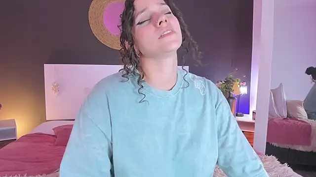 VioletPaket - Fingering in missionary🔥