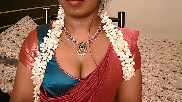 Dhiyapink - boobs oil massage