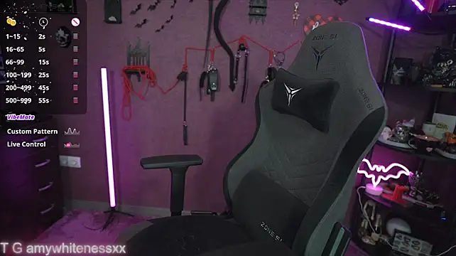 Amywhitenessxx - make your sexy latex muscle Goddess cum