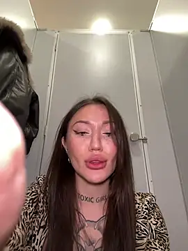 SaintSquirt - go to public men toilet