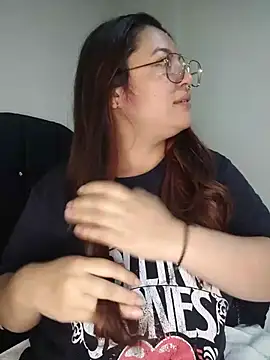 Samm_curvy - Spit tits more