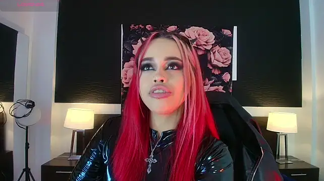 EvaaFoxxy1