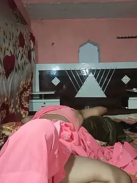 Hot_Indiancpl