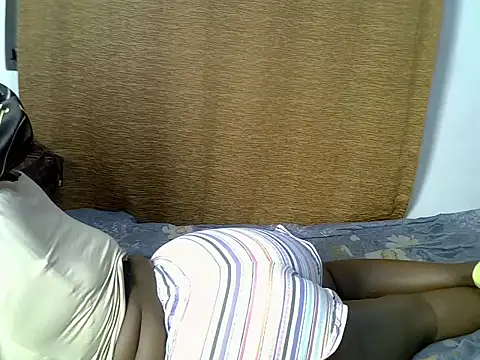 Sexxylyn_ - help me reach my target