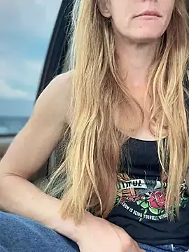 GoldenFlameGoddess - Fuck the driver