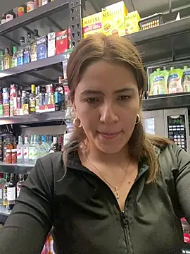 Andrea_19blonde - Get naked + oil