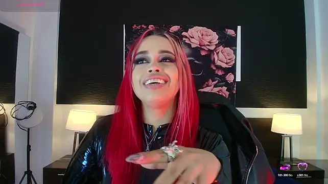 EvaaFoxxy1