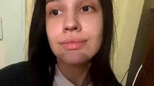 GildaCode - PIHCH MY HARD NIPPLES