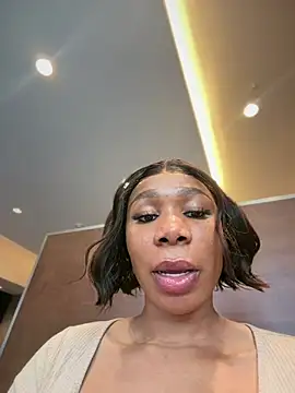 Belle___ - Moan loud Squirt by public walkway