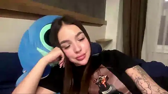 AntoninaPachew - air kisses for all + make a heart ^^