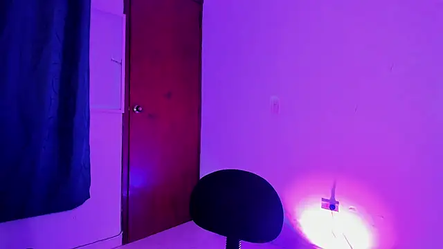Raven_Rouge_ - Bounce youre ass in my face