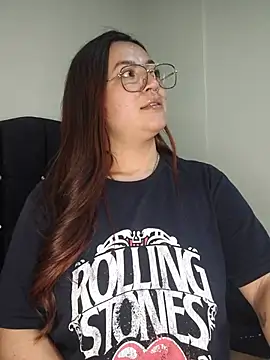 Samm_curvy - Spit tits more