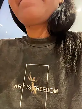 Sara-cherry - SHOW TITS 🍒