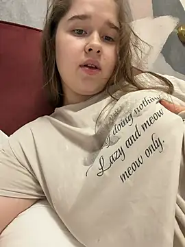 HornyGirlH - SHOW BOOBS